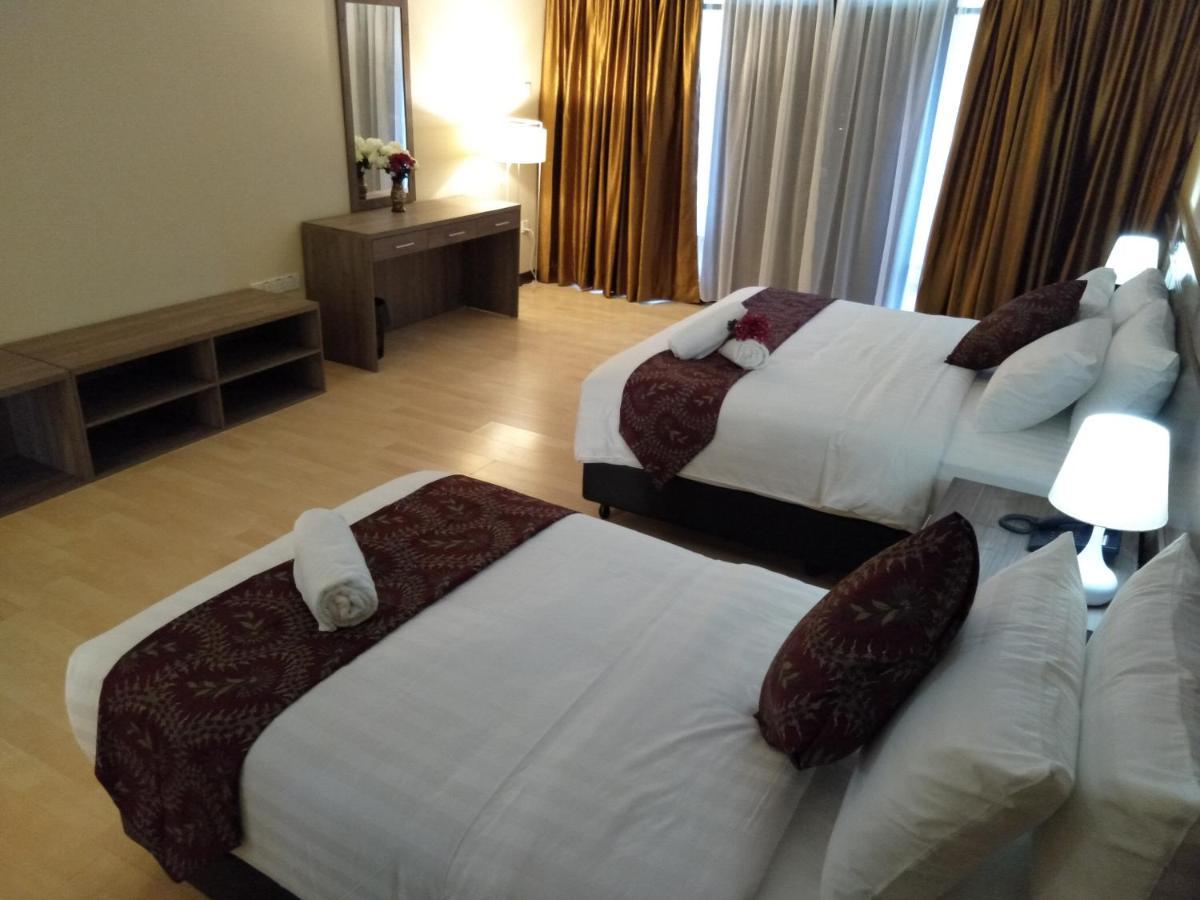 Temu Primula Hotel Kampong Seberang Timor Exterior photo