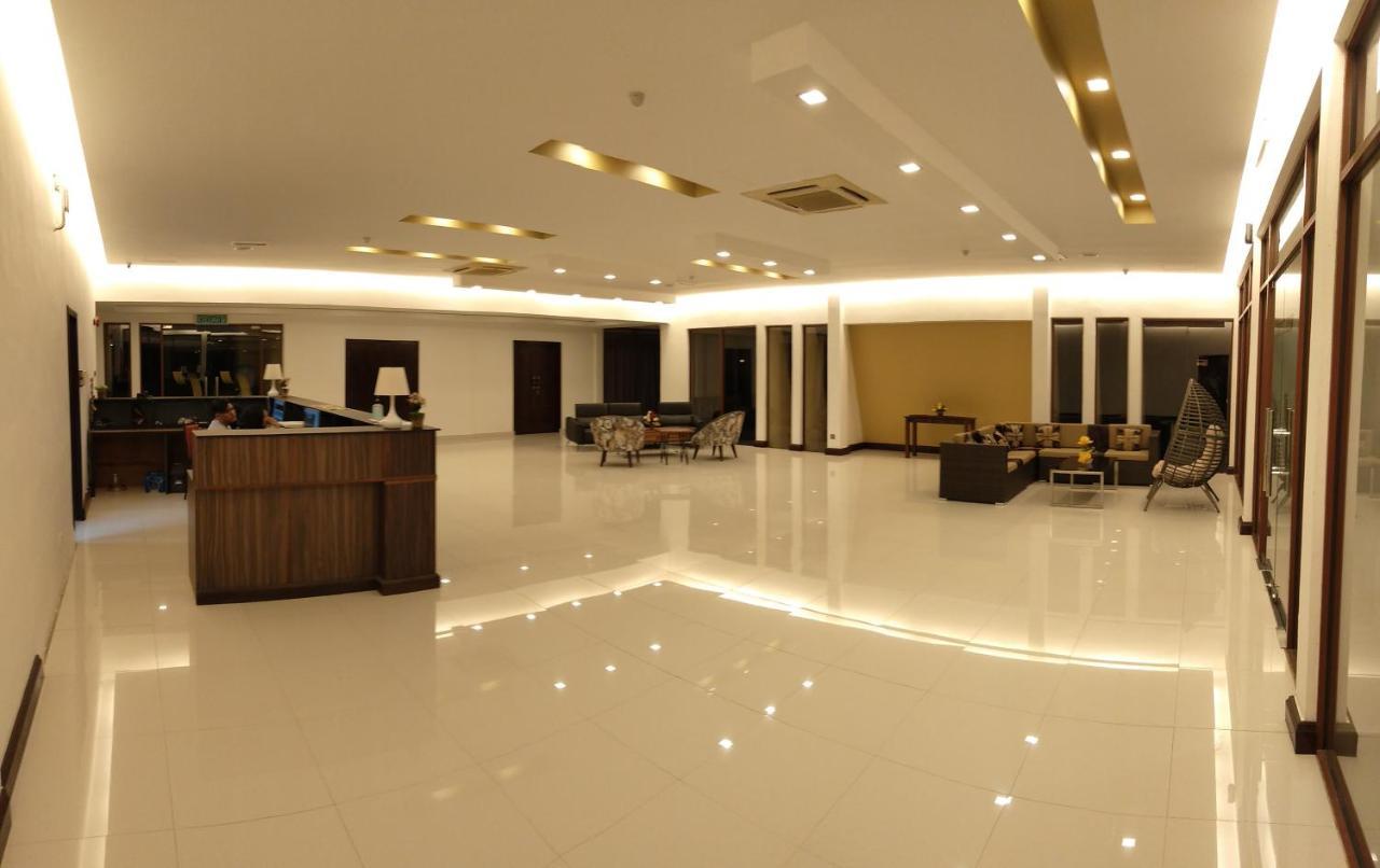 Temu Primula Hotel Kampong Seberang Timor Exterior photo